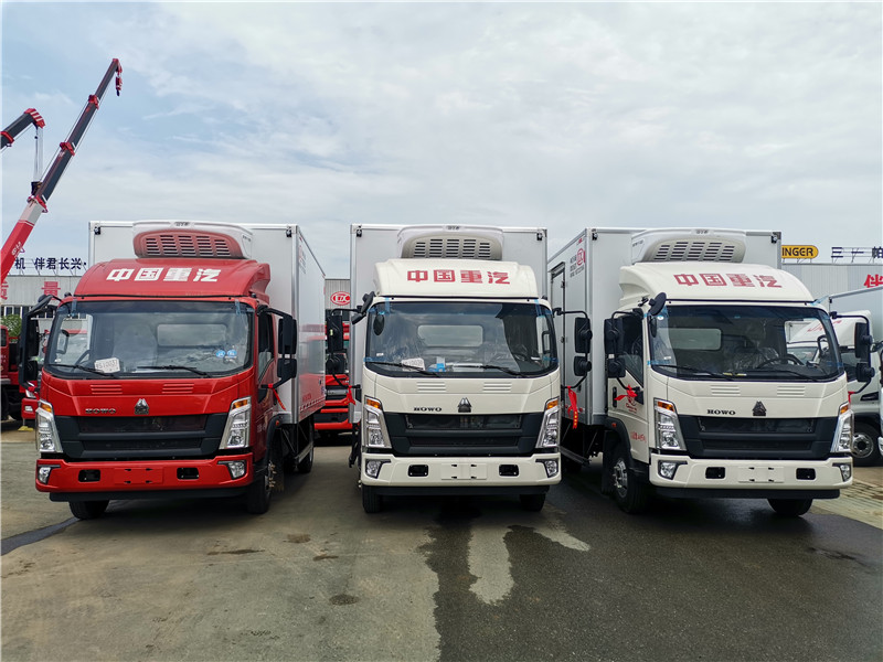 重汽豪沃4.2米藍牌冷藏車 重汽豪沃4.2米藍牌冷藏車