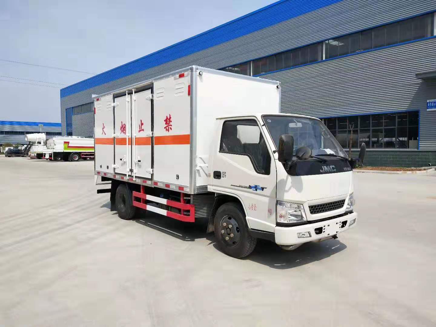 江鈴4.2米(藍牌)氣瓶廂運輸車 江鈴4.2米(藍牌)氣瓶廂運輸車