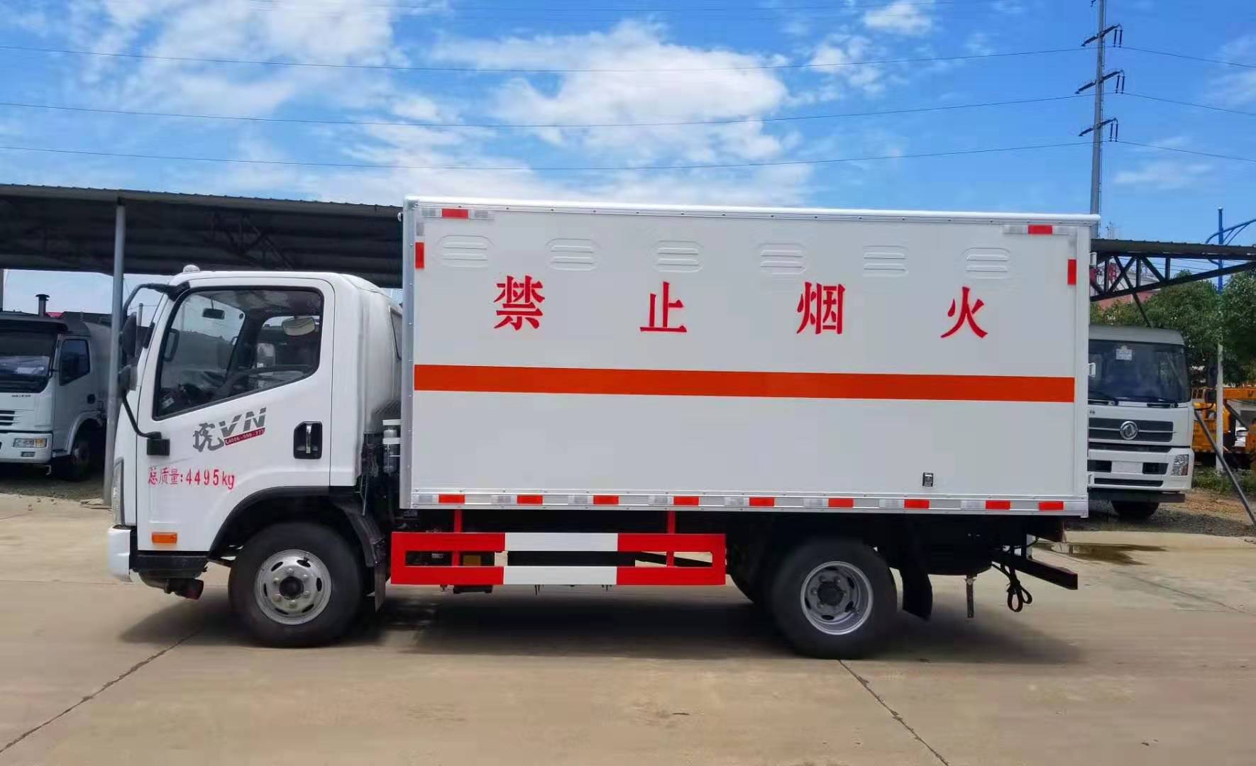 解放4.1米貨廂易燃?xì)怏w廂式運(yùn)輸車 解放4.1米貨廂易燃?xì)怏w廂式運(yùn)輸車