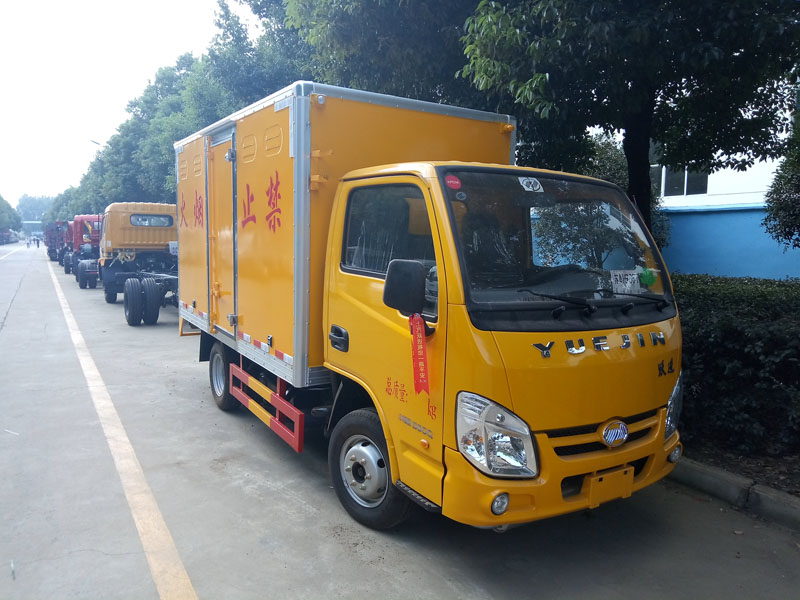 躍進3.3米氣瓶體廂式車 躍進3.3米氣瓶體廂式車