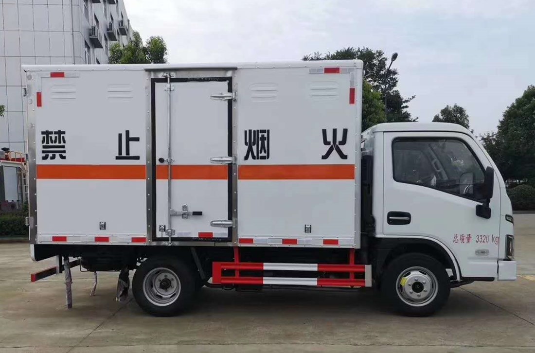 躍進3米貨廂爆破器材運輸車 躍進3米貨廂爆破器材運輸車