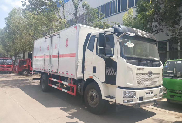 解放6米液體廂式運(yùn)輸車(chē) 解放6米液體廂式運(yùn)輸車(chē)