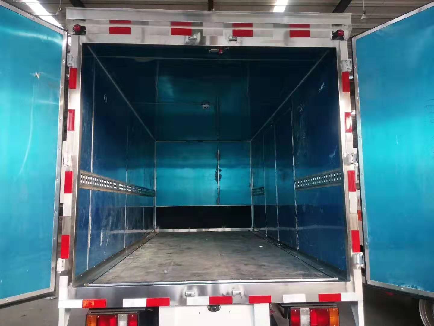 解放藍牌4.1米貨廂甲醇廂式運輸車 解放藍牌4.1米貨廂甲醇廂式運輸車