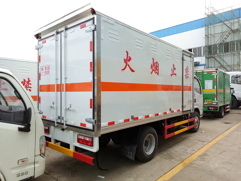東風(fēng)藍(lán)牌甲醇廂式運(yùn)輸車(chē) 東風(fēng)藍(lán)牌甲醇廂式運(yùn)輸車(chē)