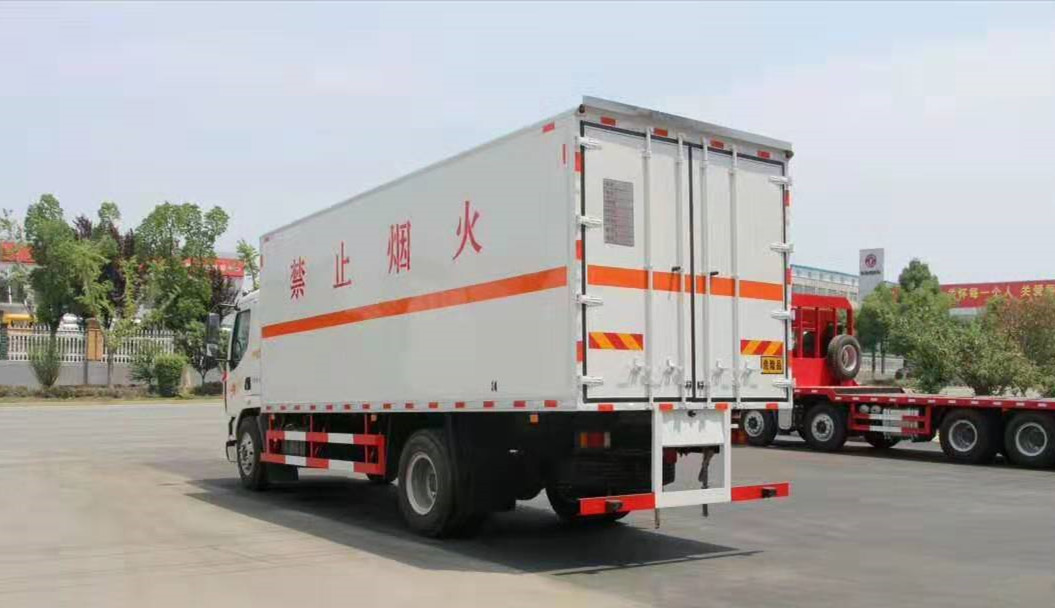 柳汽乘龍腐蝕品廂式車(chē) 柳汽乘龍腐蝕品廂式車(chē)
