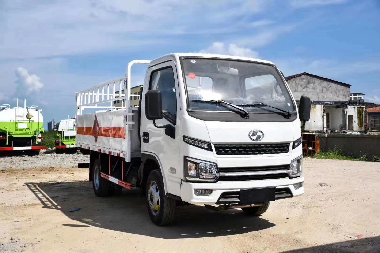 躍進(jìn)國六柴油氣瓶運(yùn)輸車 躍進(jìn)國六柴油氣瓶運(yùn)輸車
