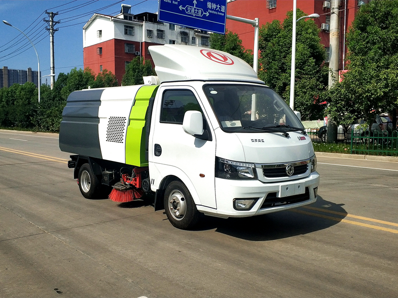 東風(fēng)途逸掃路車(chē)國(guó)VI藍(lán)牌柴油機(jī) 東風(fēng)途逸掃路車(chē)國(guó)VI藍(lán)牌柴油機(jī)