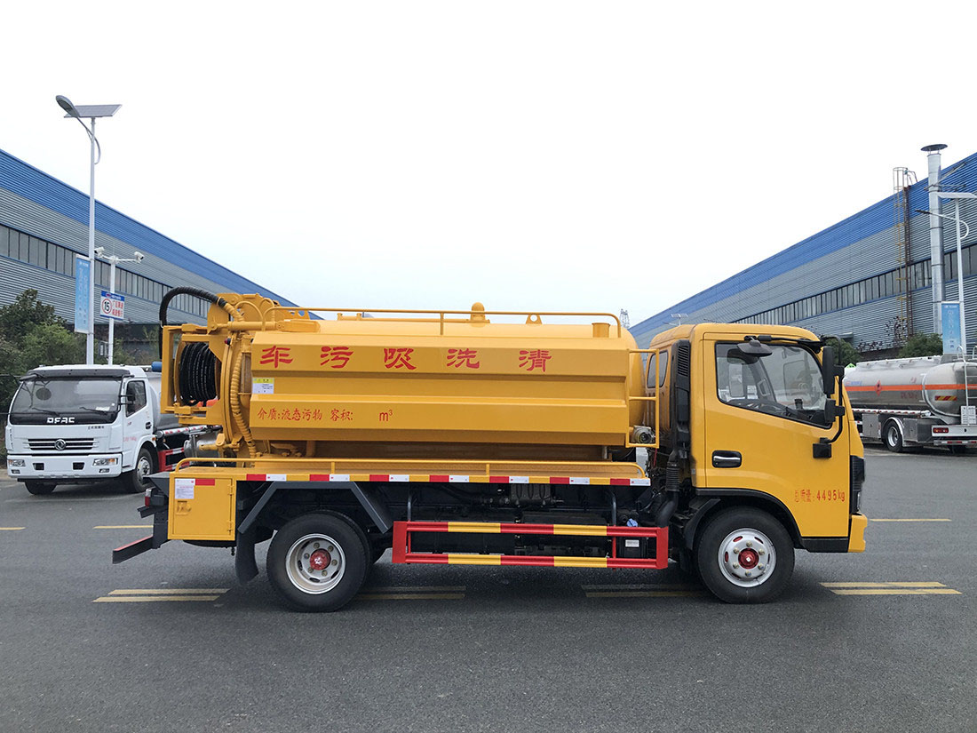 東風(fēng)多利卡6方清洗吸污車(chē) 東風(fēng)多利卡6方清洗吸污車(chē)