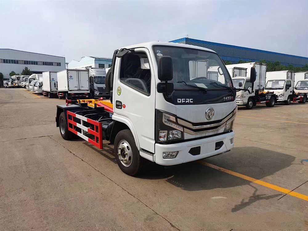 國(guó)六5方東風(fēng)D6 勾臂垃圾車(chē) 國(guó)六5方東風(fēng)D6 勾臂垃圾車(chē)