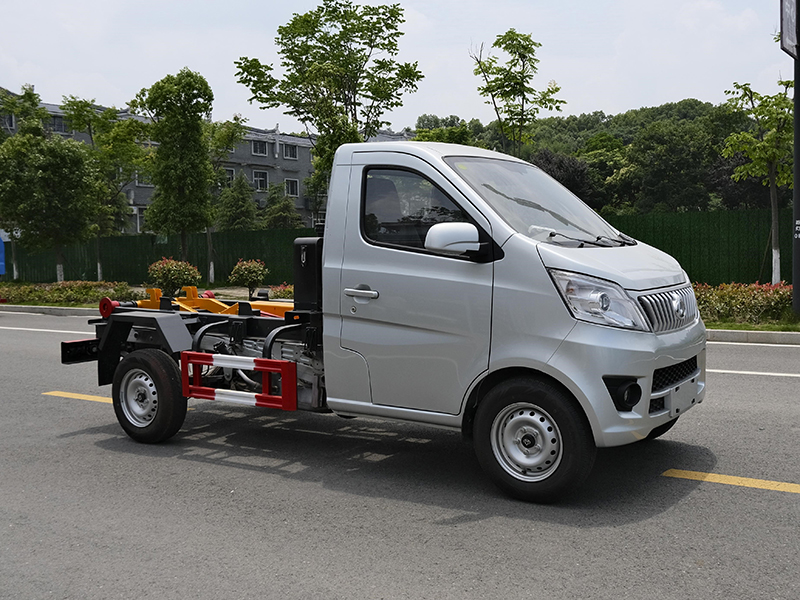 長(zhǎng)安2900勾臂垃圾車 長(zhǎng)安2900勾臂垃圾車