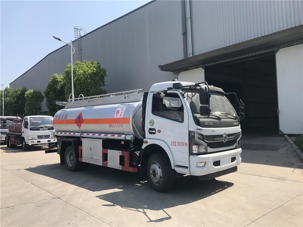 8.5方國六東風凱普特油罐車 8.5方國六東風凱普特油罐車