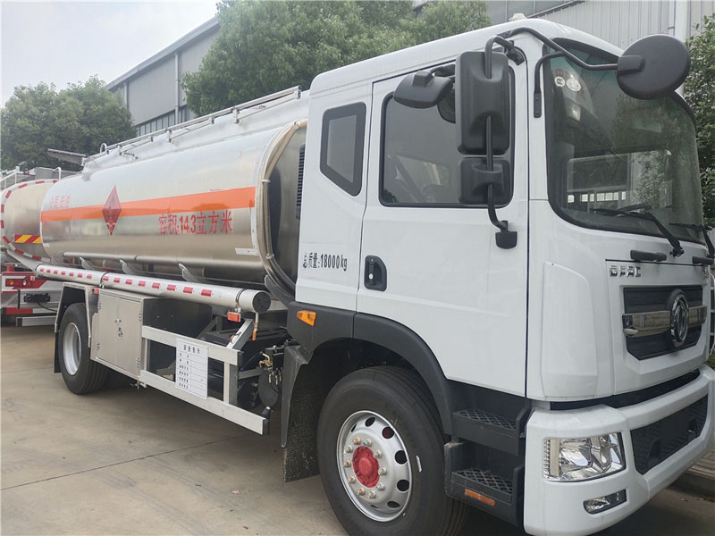 14.3方東風天錦國六油罐車 14.3方東風天錦國六油罐車