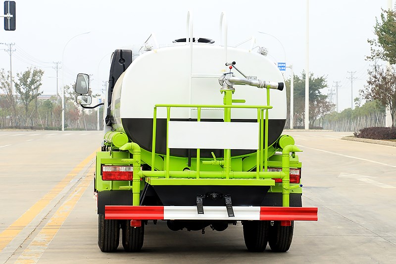 國(guó)六東風(fēng)小福瑞卡 5噸 灑水車 國(guó)六東風(fēng)小福瑞卡 5噸 灑水車