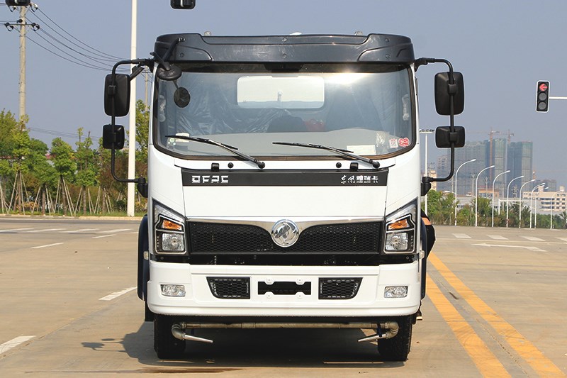 國(guó)六大福瑞卡 9.2噸 灑水車(chē) 國(guó)六大福瑞卡 9.2噸 灑水車(chē)