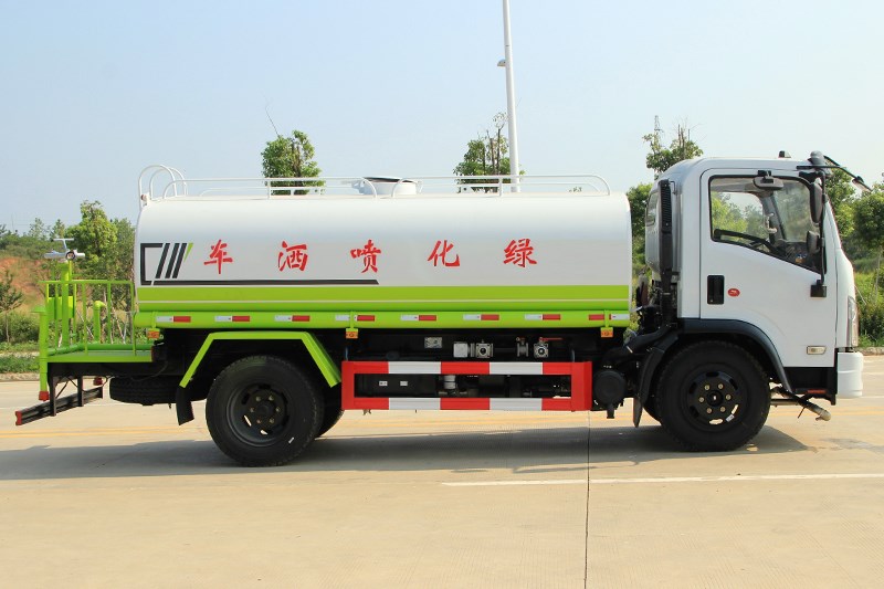 國(guó)六大福瑞卡 9.2噸 灑水車(chē) 國(guó)六大福瑞卡 9.2噸 灑水車(chē)