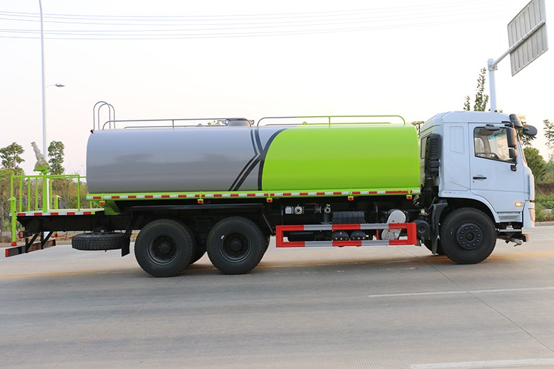 國六東風D3L后八輪 20噸 灑水車 國六東風D3L后八輪 20噸 灑水車