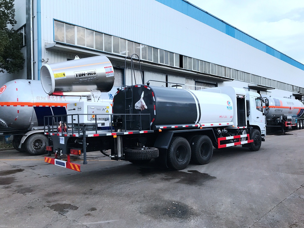 東風專底D3L后雙橋抑塵車國六16立方/50-120米霧炮 東風專底D3L后雙橋抑塵車國六16立方/50-120米霧炮