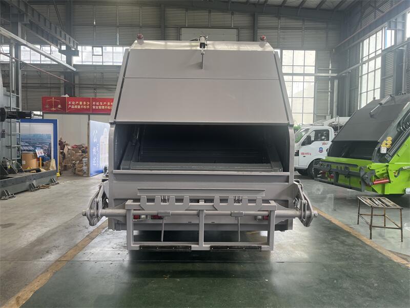 8立方慶鈴五十鈴壓縮式垃圾車(chē) 8立方慶鈴五十鈴壓縮式垃圾車(chē)
