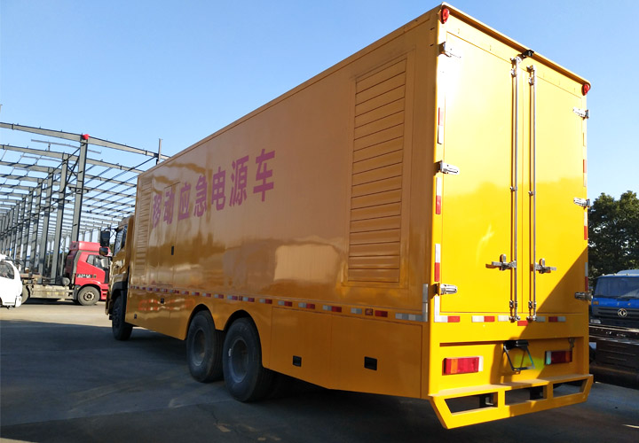 東風(fēng)天龍移動應(yīng)急電源車 東風(fēng)天龍移動應(yīng)急電源車