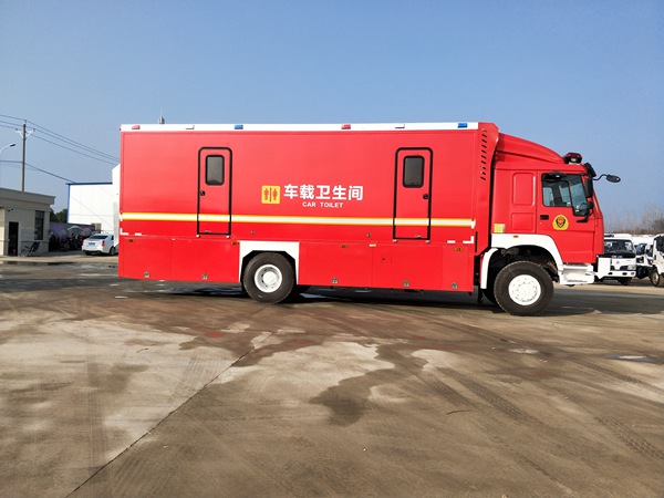 重汽豪沃單橋6人公廁車 重汽豪沃單橋6人公廁車