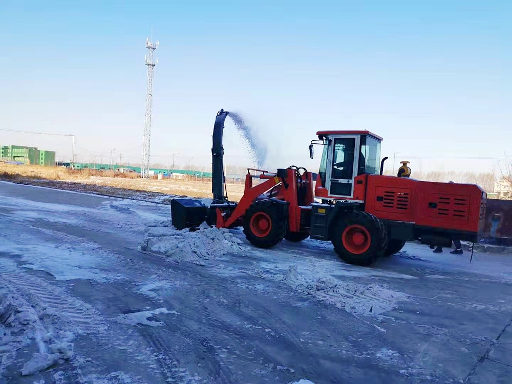 裝載機(jī)拋雪機(jī) 裝載機(jī)拋雪機(jī)