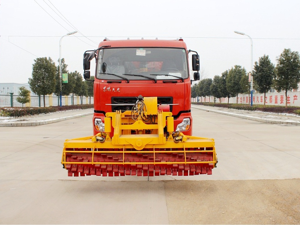 破冰融雪撒布車 破冰融雪撒布車