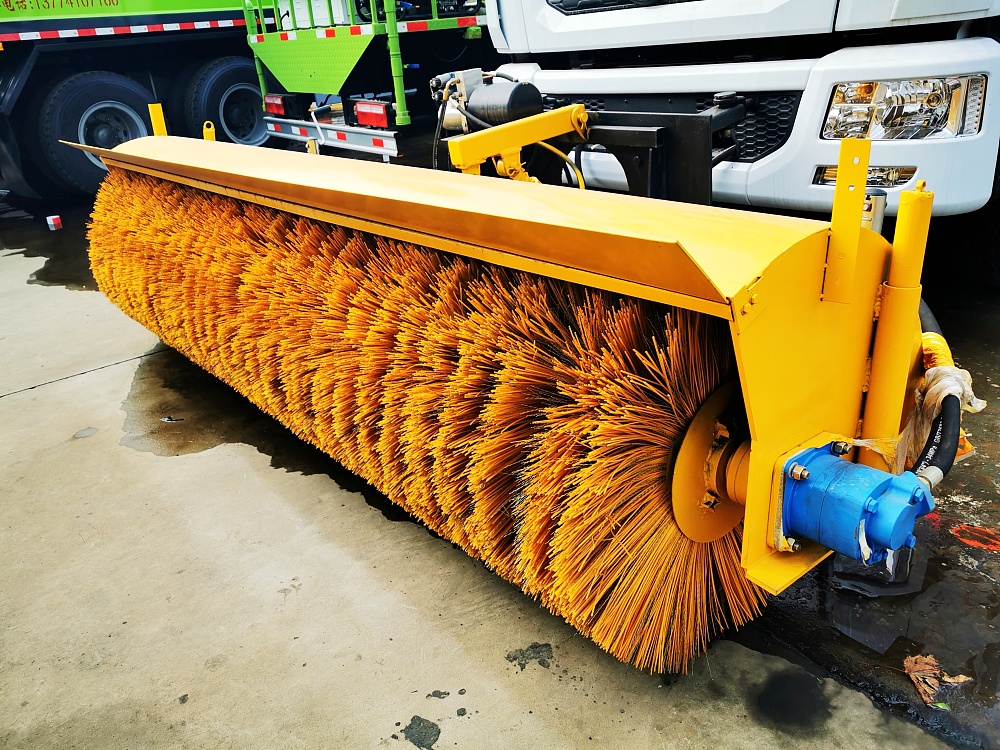3.3米重型掃雪滾刷CLW-GS-3300 3.3米重型掃雪滾刷CLW-GS-3300