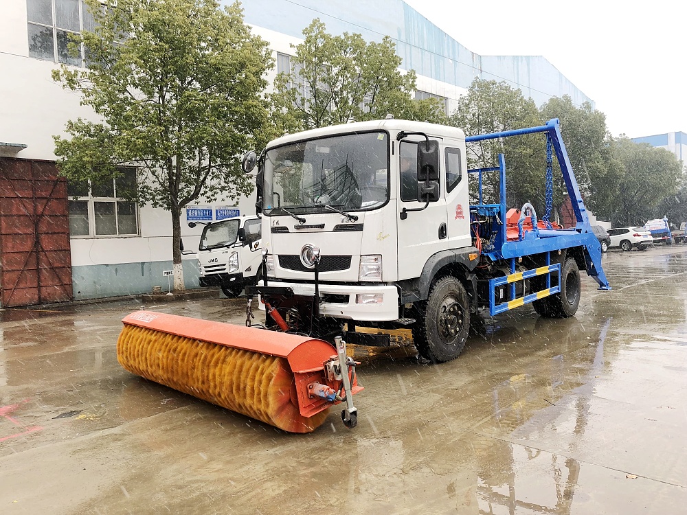 東風T3擺臂垃圾車帶除雪滾刷 東風T3擺臂垃圾車帶除雪滾刷