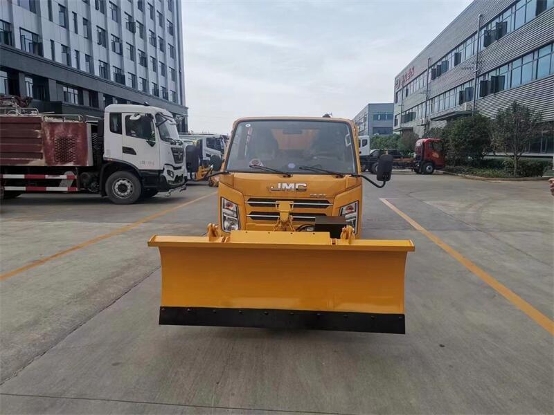 雙排座江鈴除雪車 雙排座江鈴除雪車